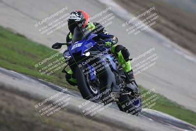 media/Nov-29-2025-TrackDaz (Sat) [[10ae2d9bce]]/B Group/Session 3 (Outside Grapevine)/